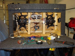 Illustration for article titled The Catbox Junkyard Boombox